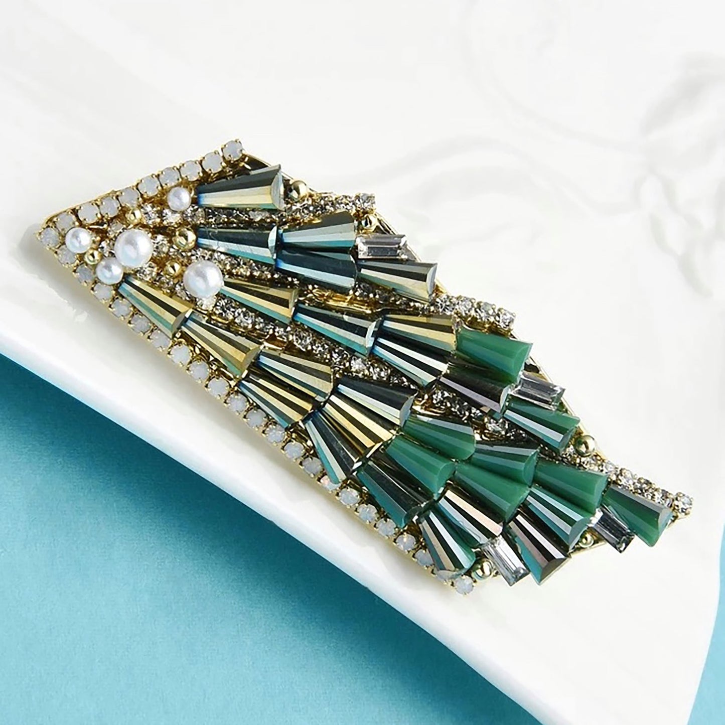 Christmas tree brooch
