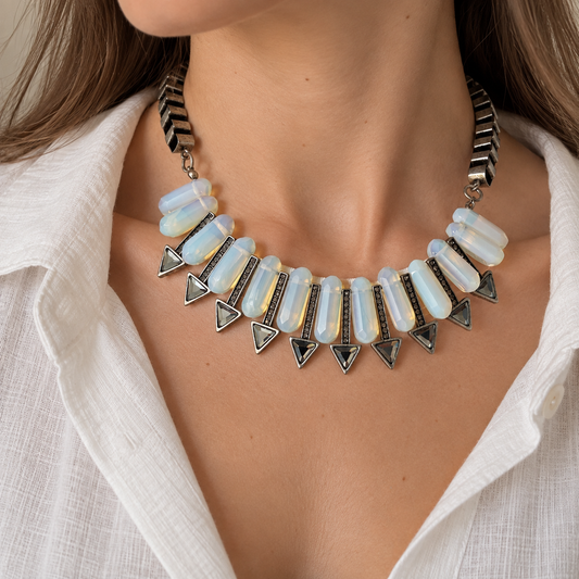 Necklace with decoration Reminiscence (France)