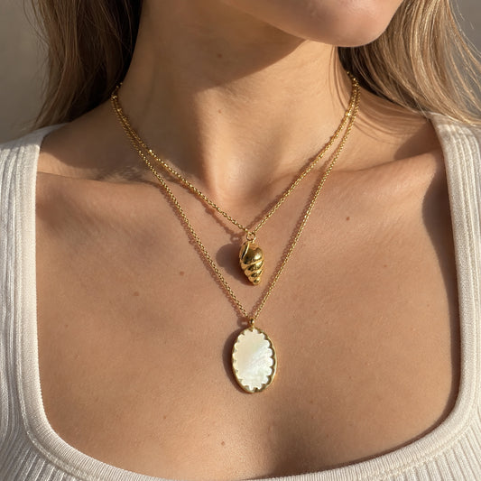 Double mother of pearl necklace Ikita (France)