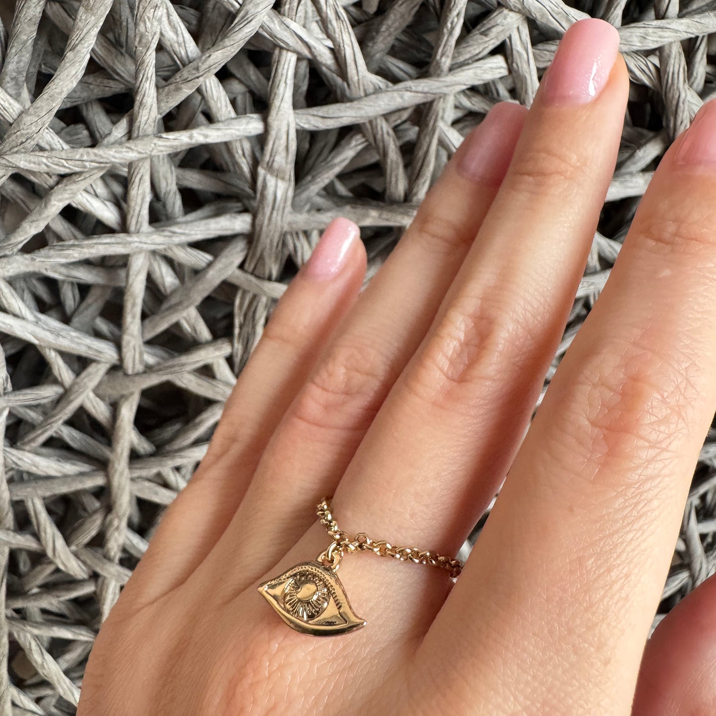 Ring with decor & Other Stories (Sweden)