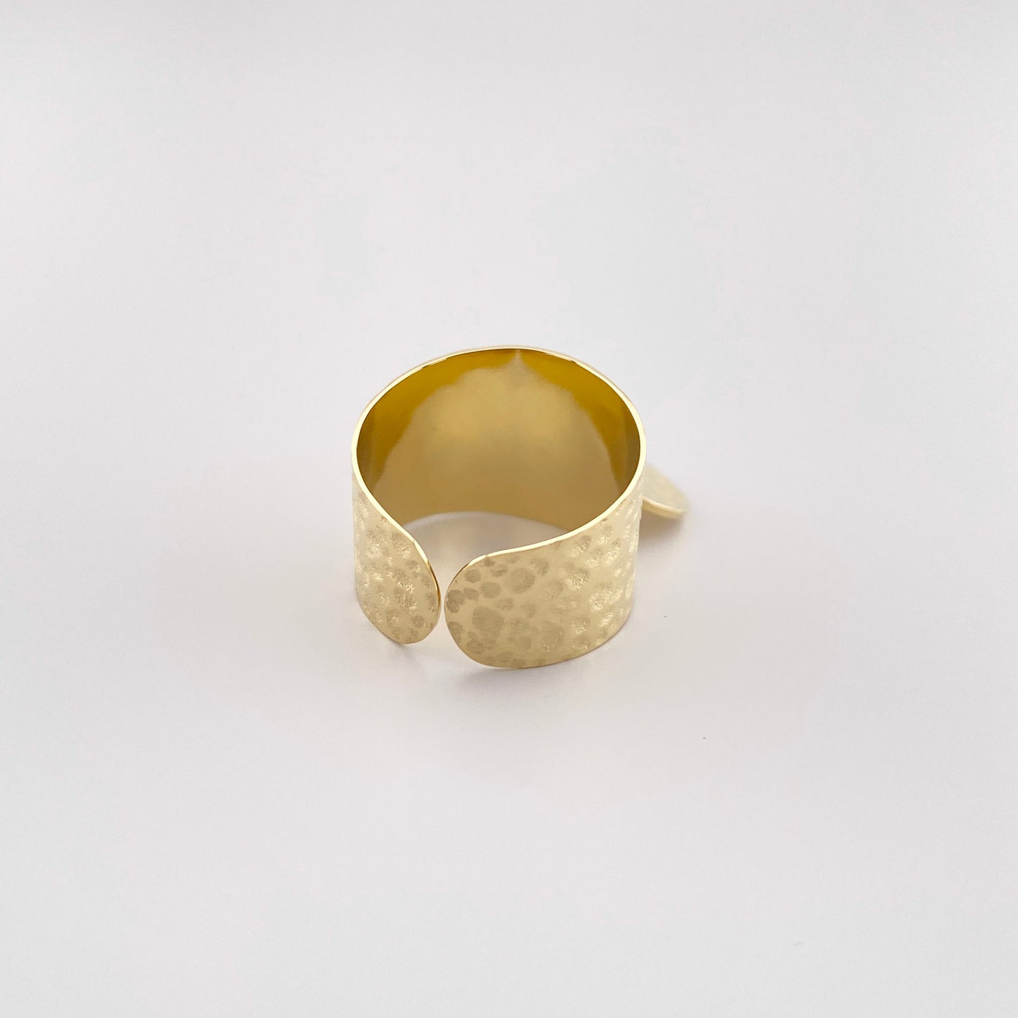 Ring with round pendant Ikita (France)