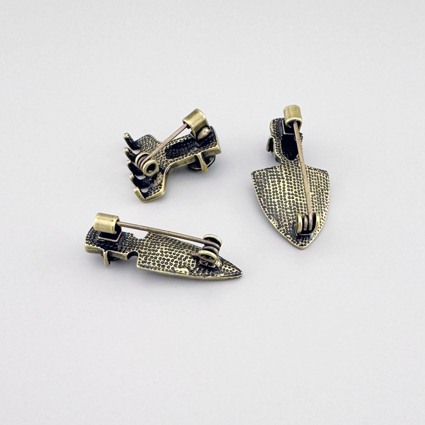 Set of small brooches