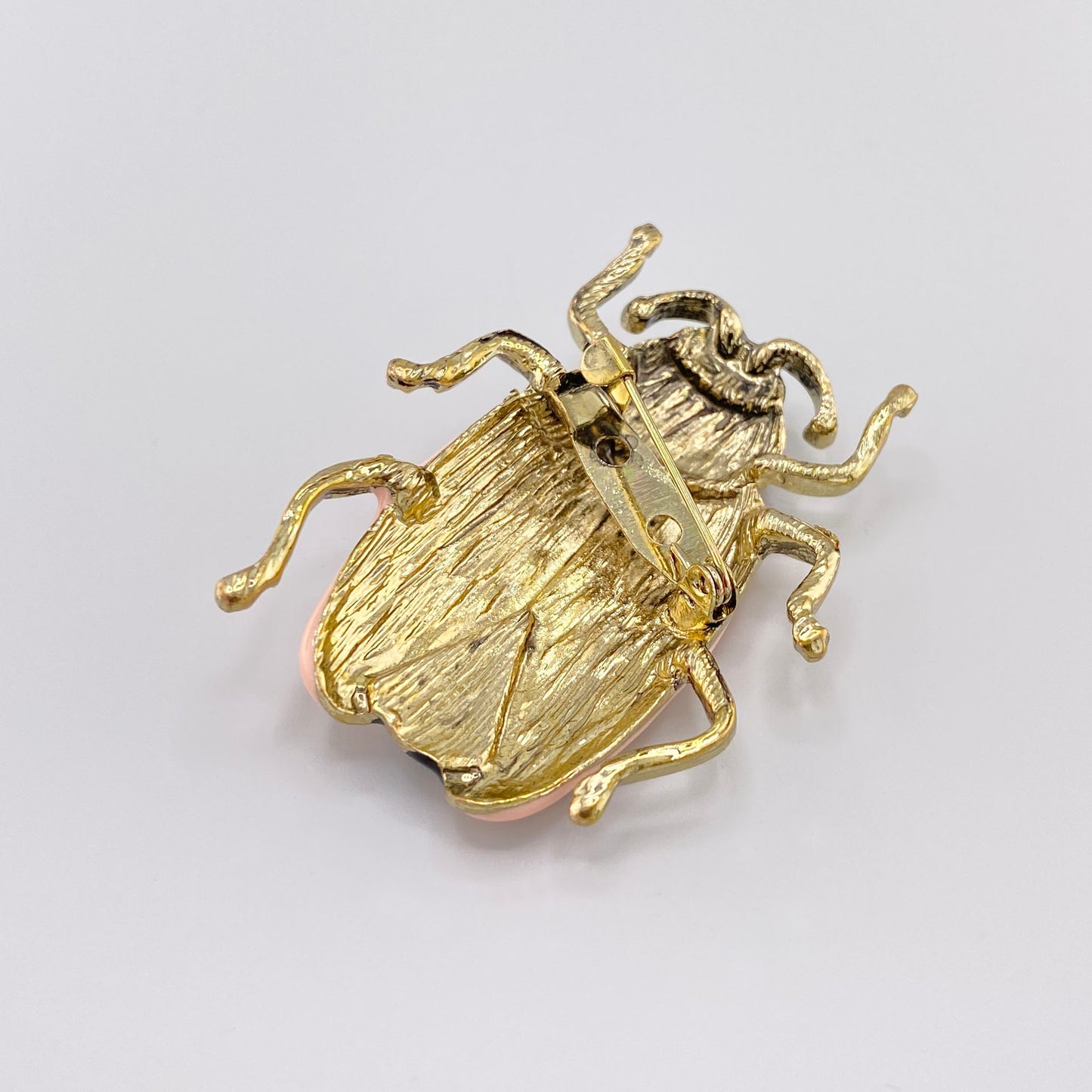 enamel bee brooch