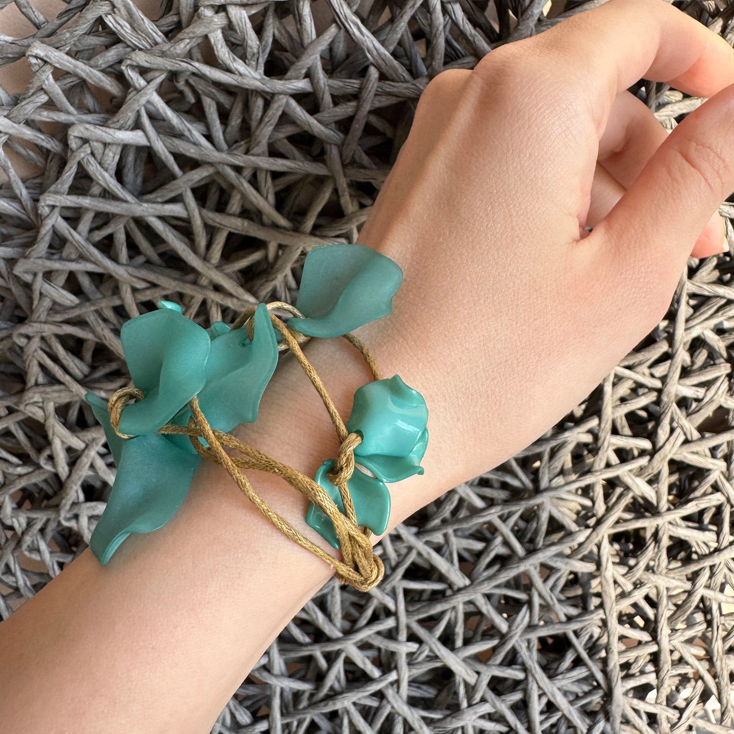 Bracelet with frosted petals Sonata (Spain)