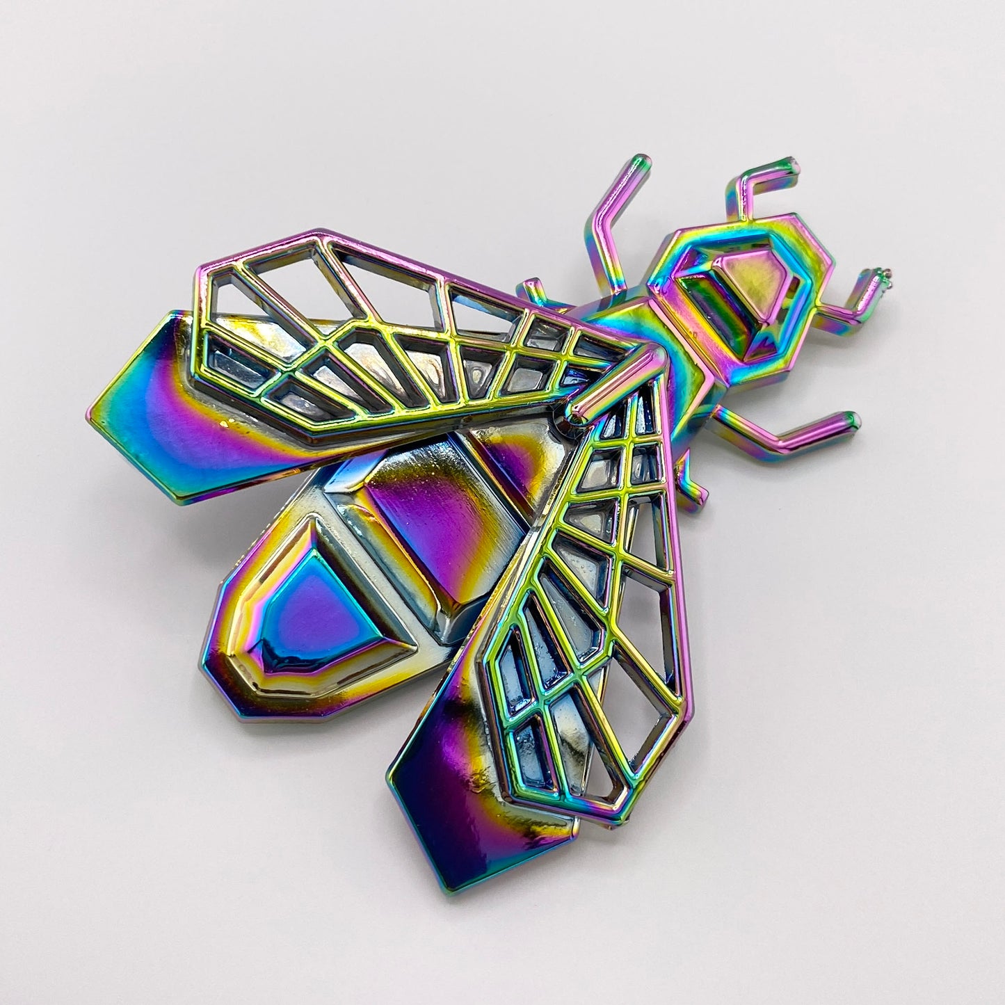 bee brooch