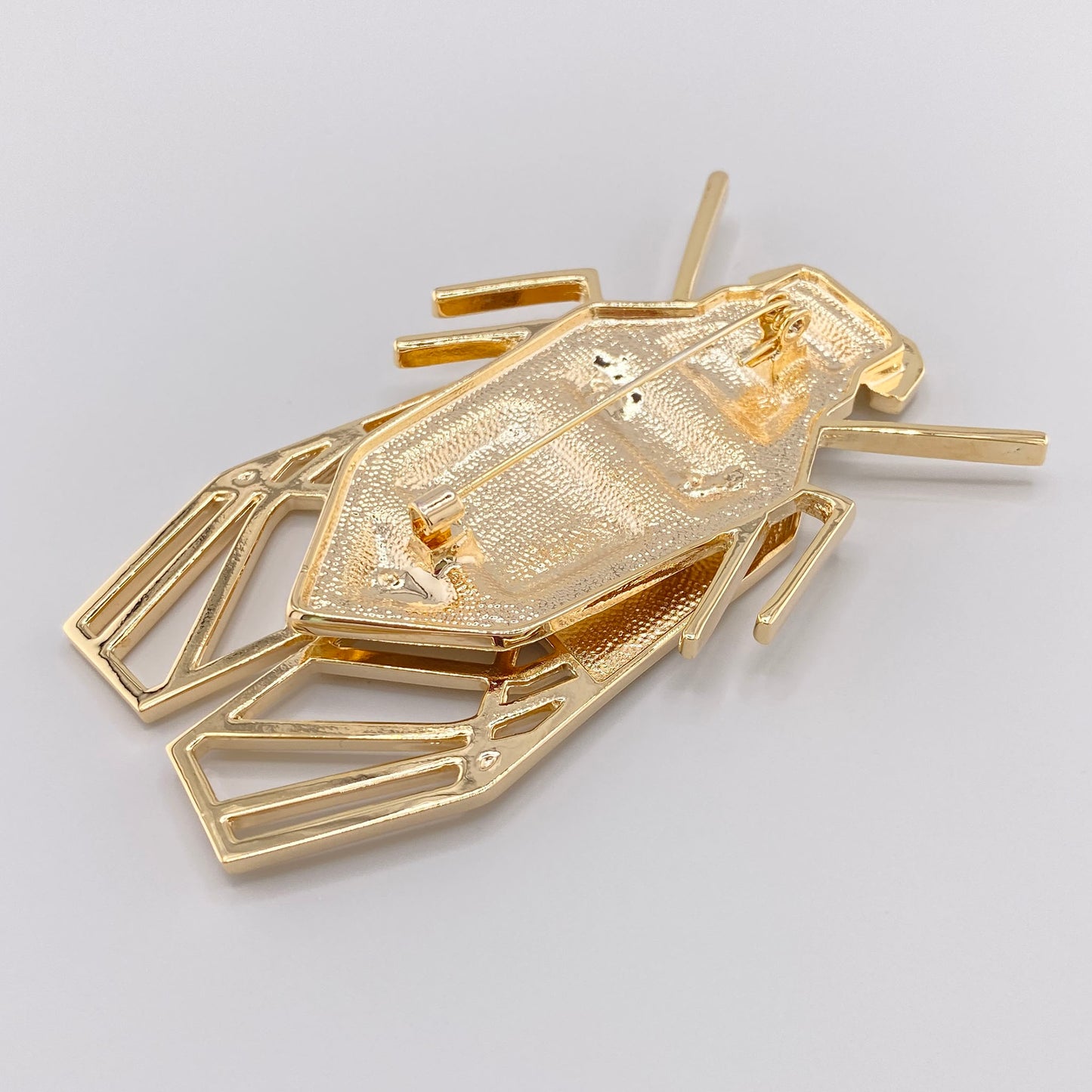 брошка пчела