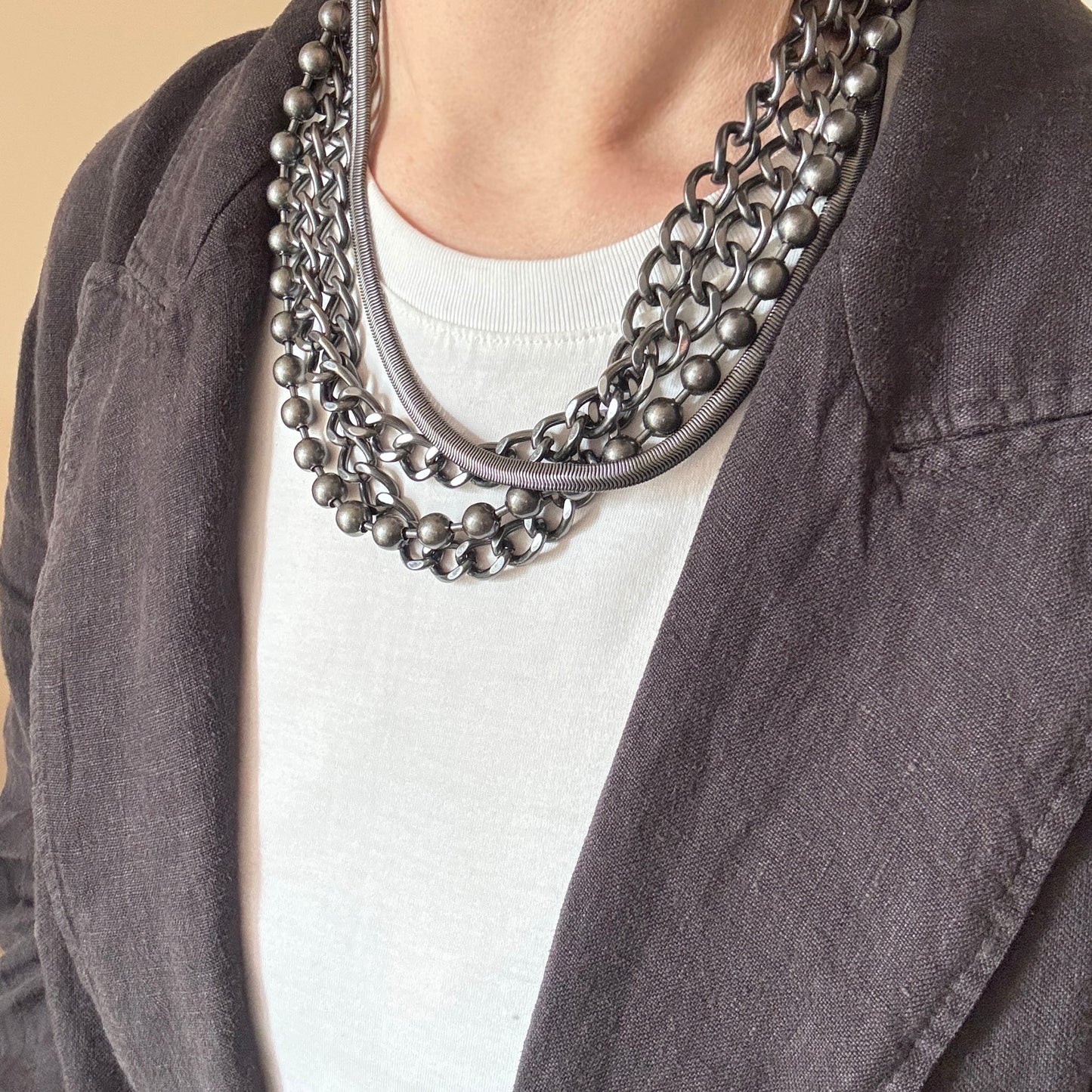Wide necklace & Other Stories (Sweden)
