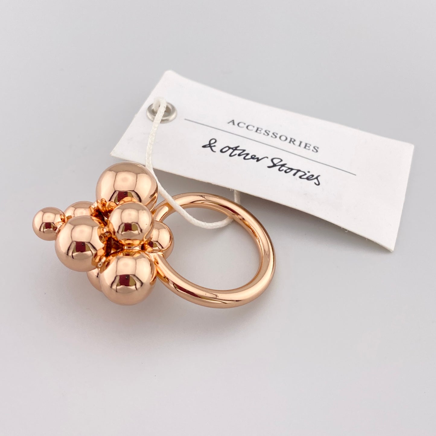 ring with balls