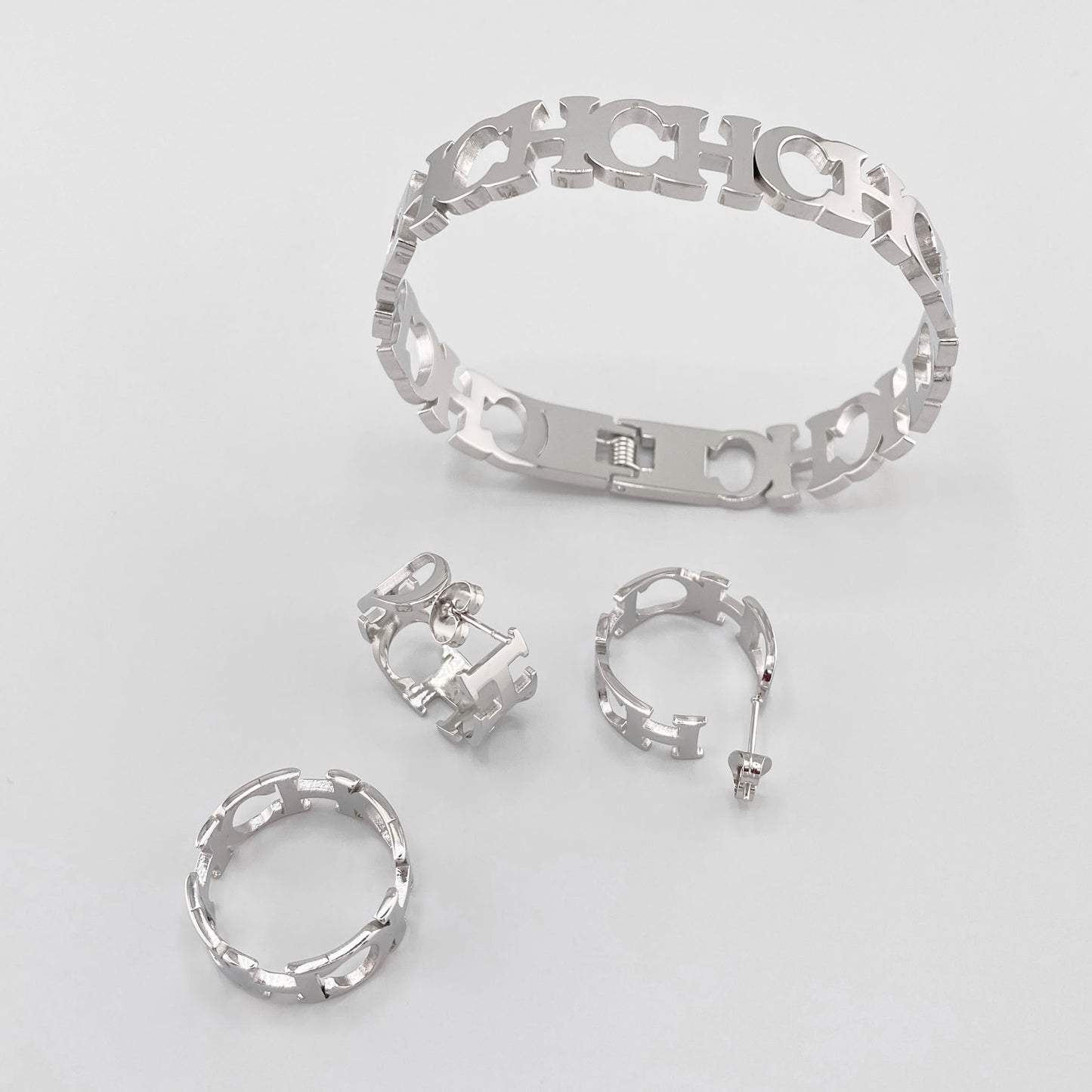 letters bracelet