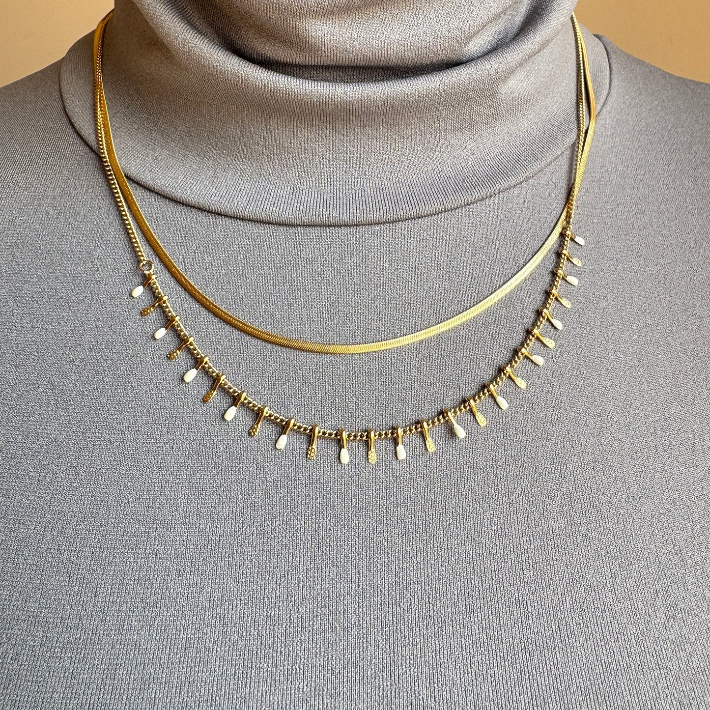 Necklace with enamel IRL (France)