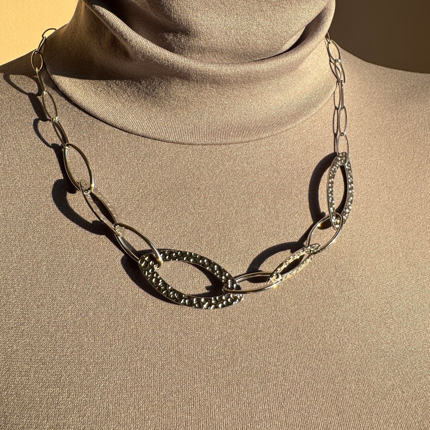 Geometric necklace Ikita (France)