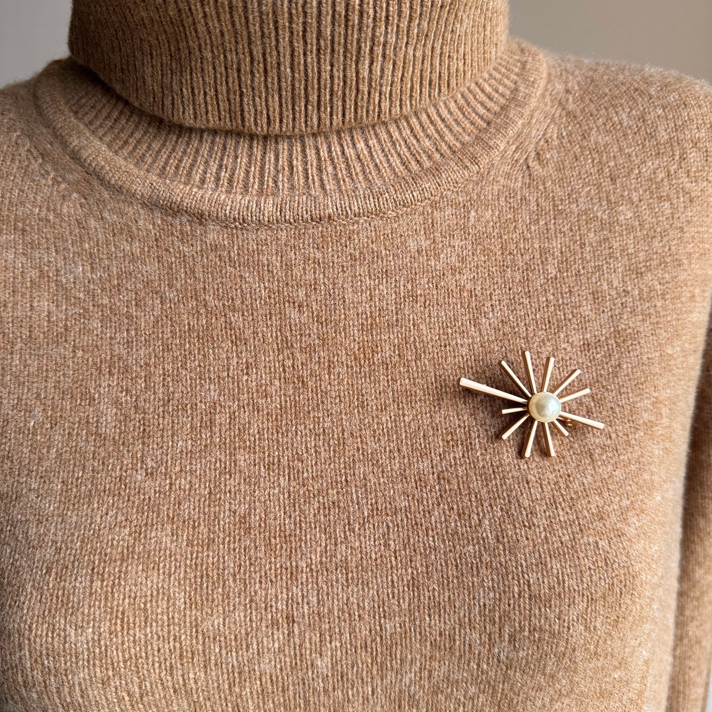 Brooch with pearl Sonata (Spain)