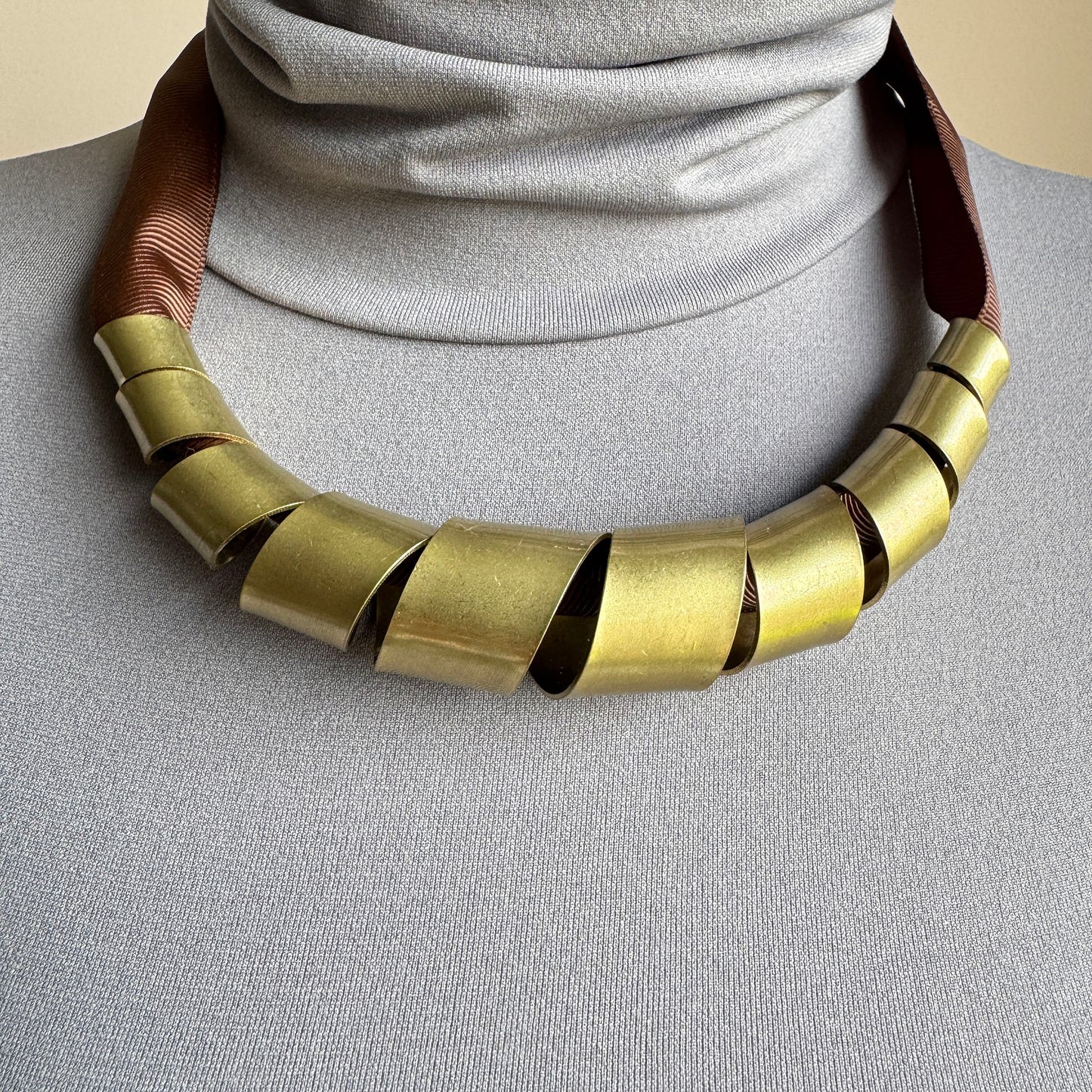 Metal necklace Sonata (Spain)