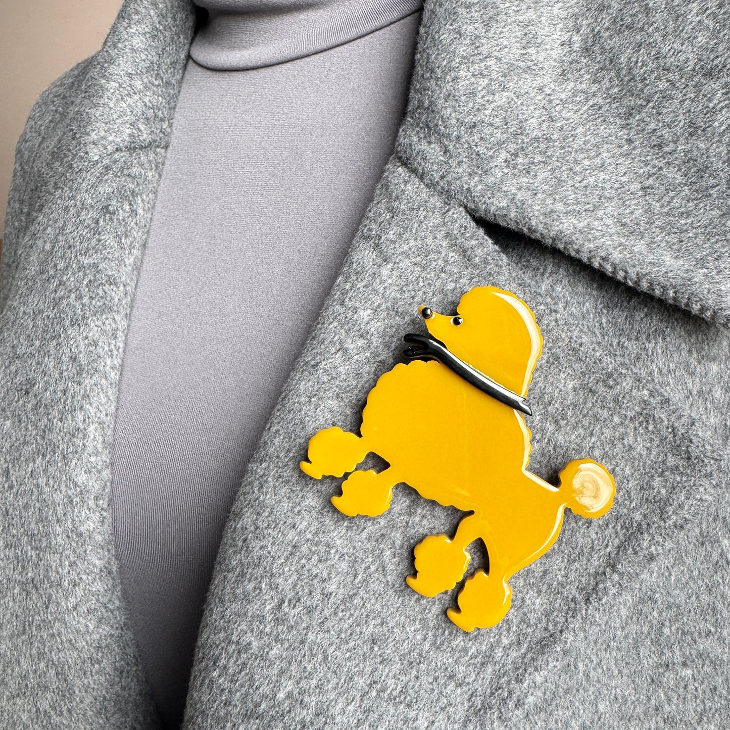 Poodle brooch Sonata (Spain)