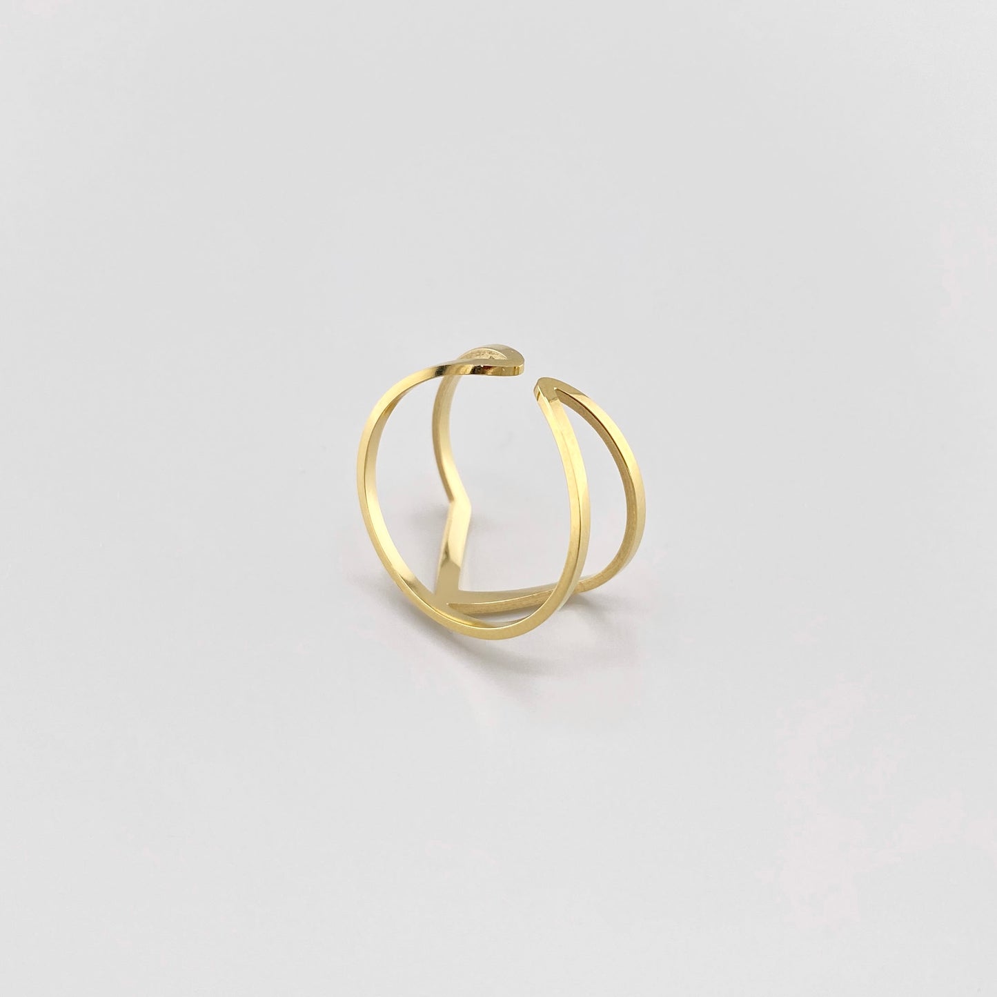 Gold-plated stainless steel ring with a minimalist design, French brand IRL.