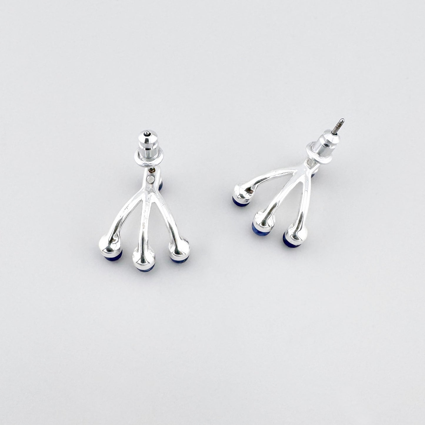 Pendientes de sodalita con colgantes desmontables y base plateada
