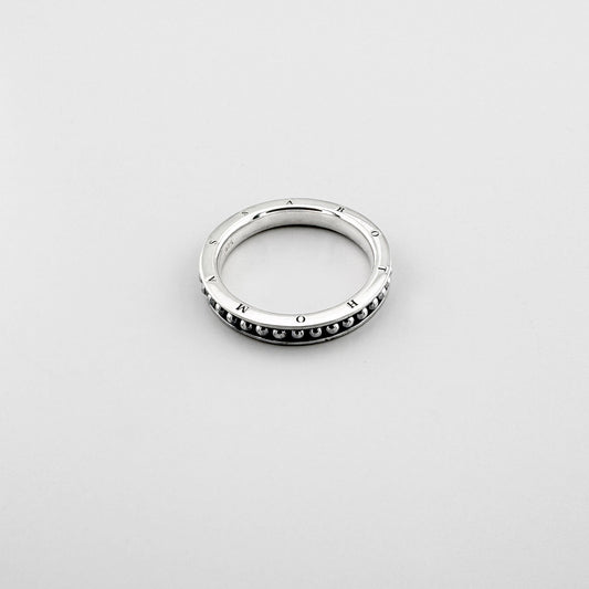 Silver Thomas Sabo band ring with engraved lettering and a delicate beaded edge