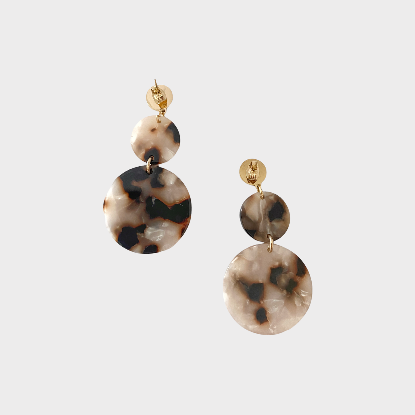 Circle earrings made of acrylic mass