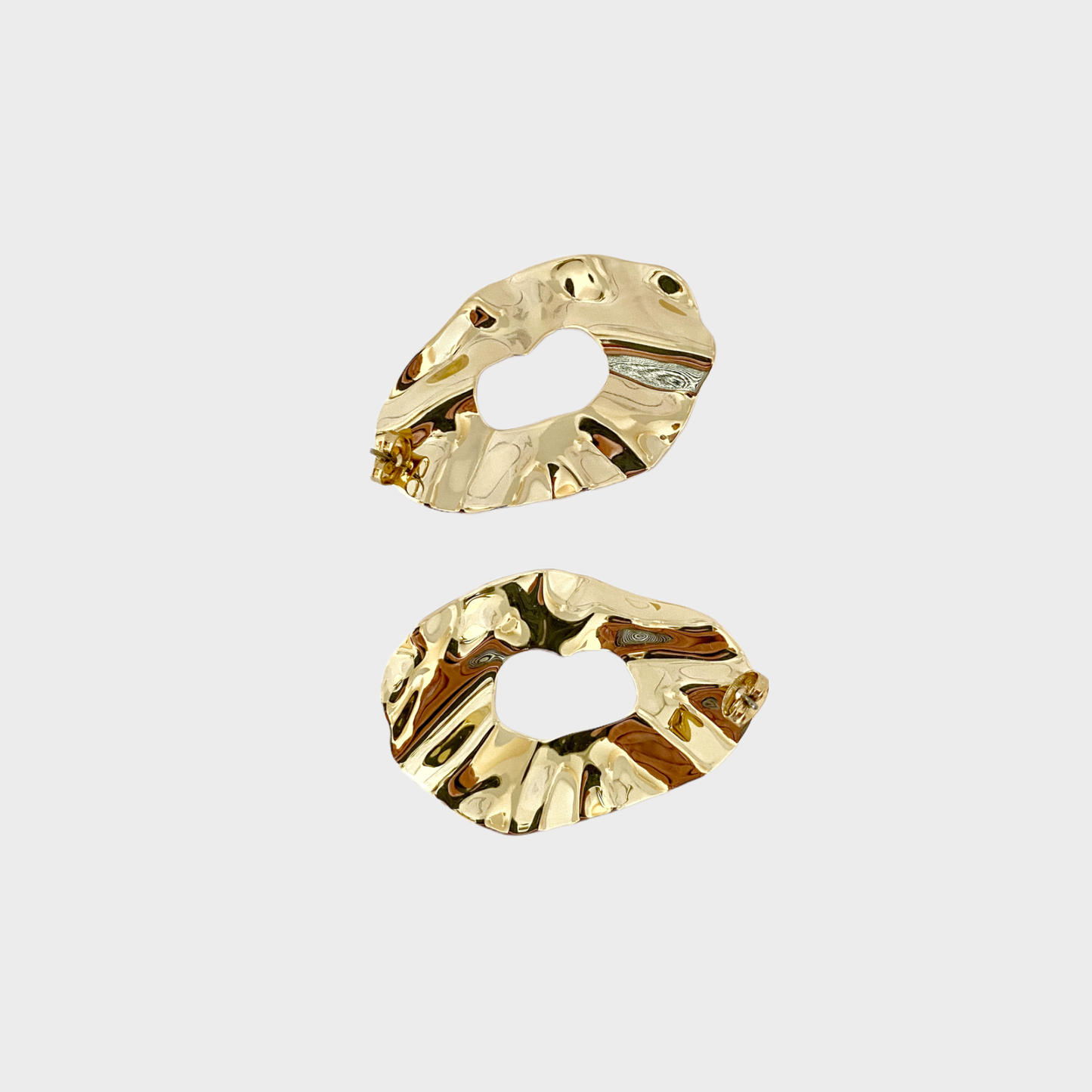 Geometric oval earrings