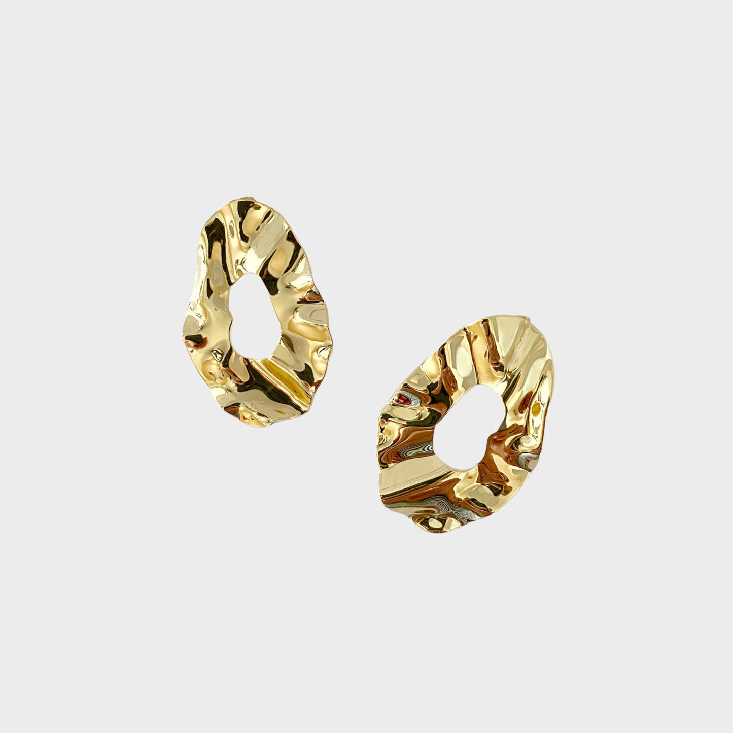 Geometric oval earrings