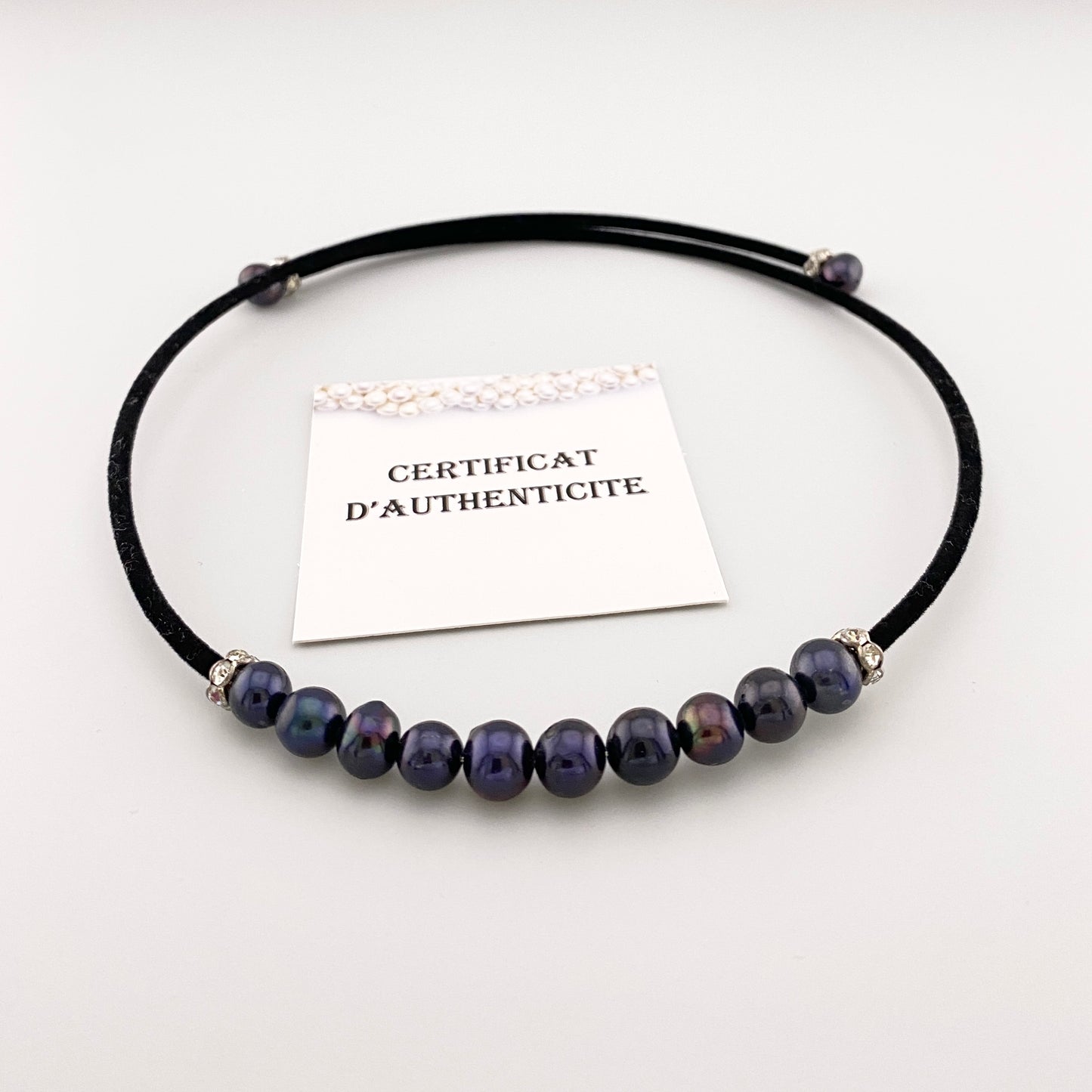 just pearl Choker