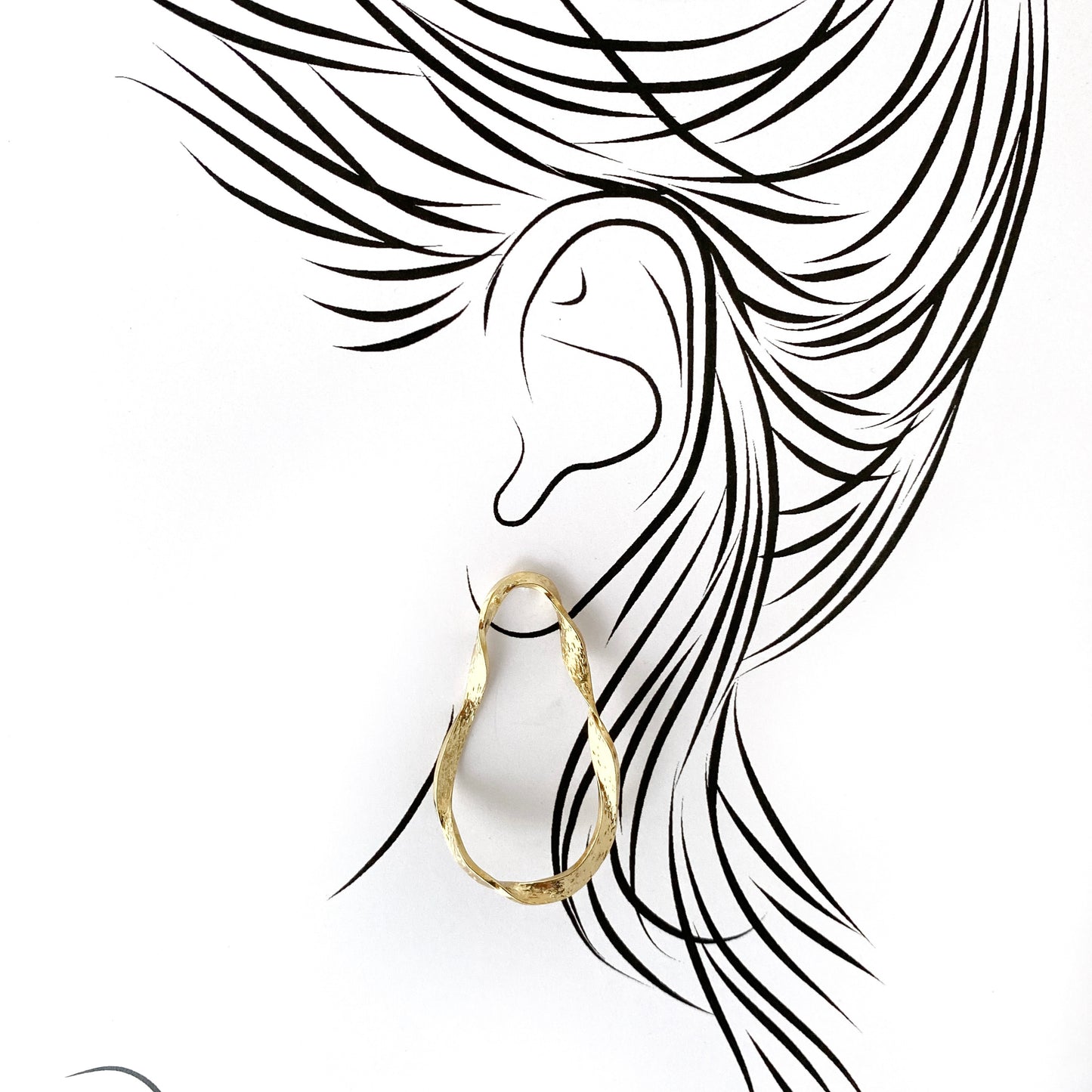 Geometric drop earrings IRL (France)