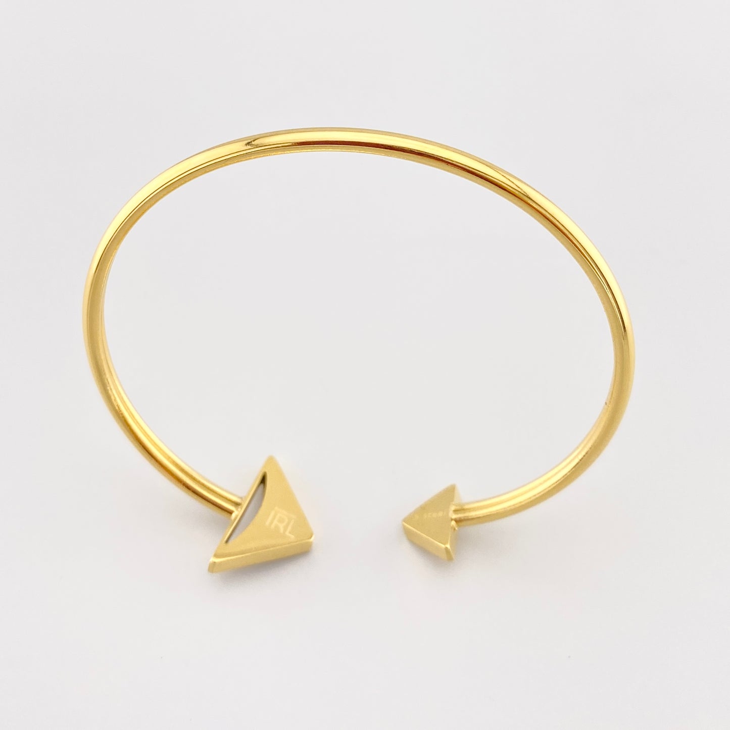 Браслет з трикутниками IRL (Франція)