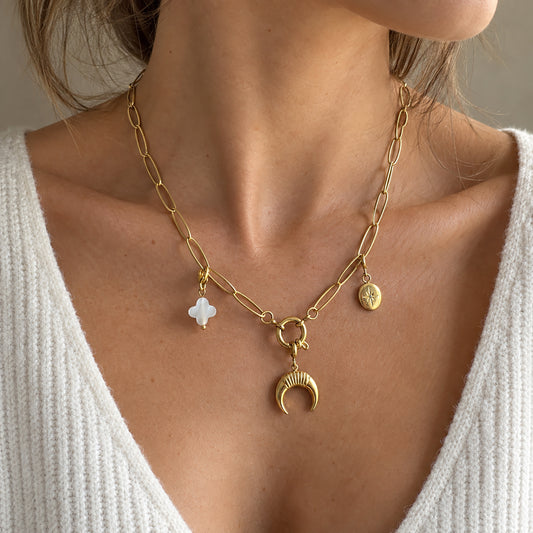 Necklace with pendants IRL (France)