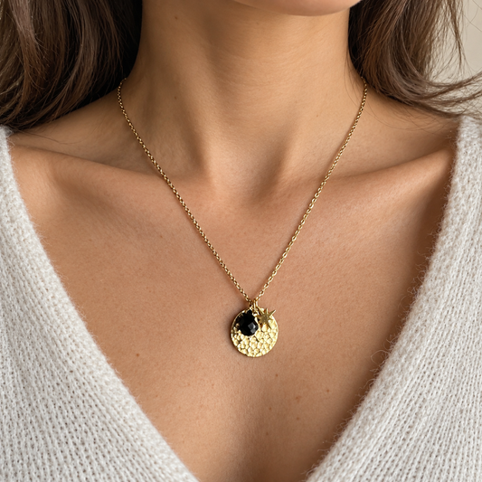 Layered medallion necklace IRL (France)