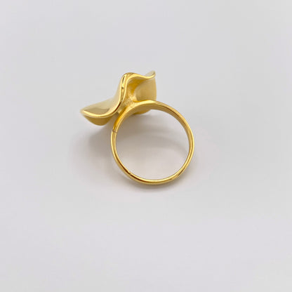 Lily ring