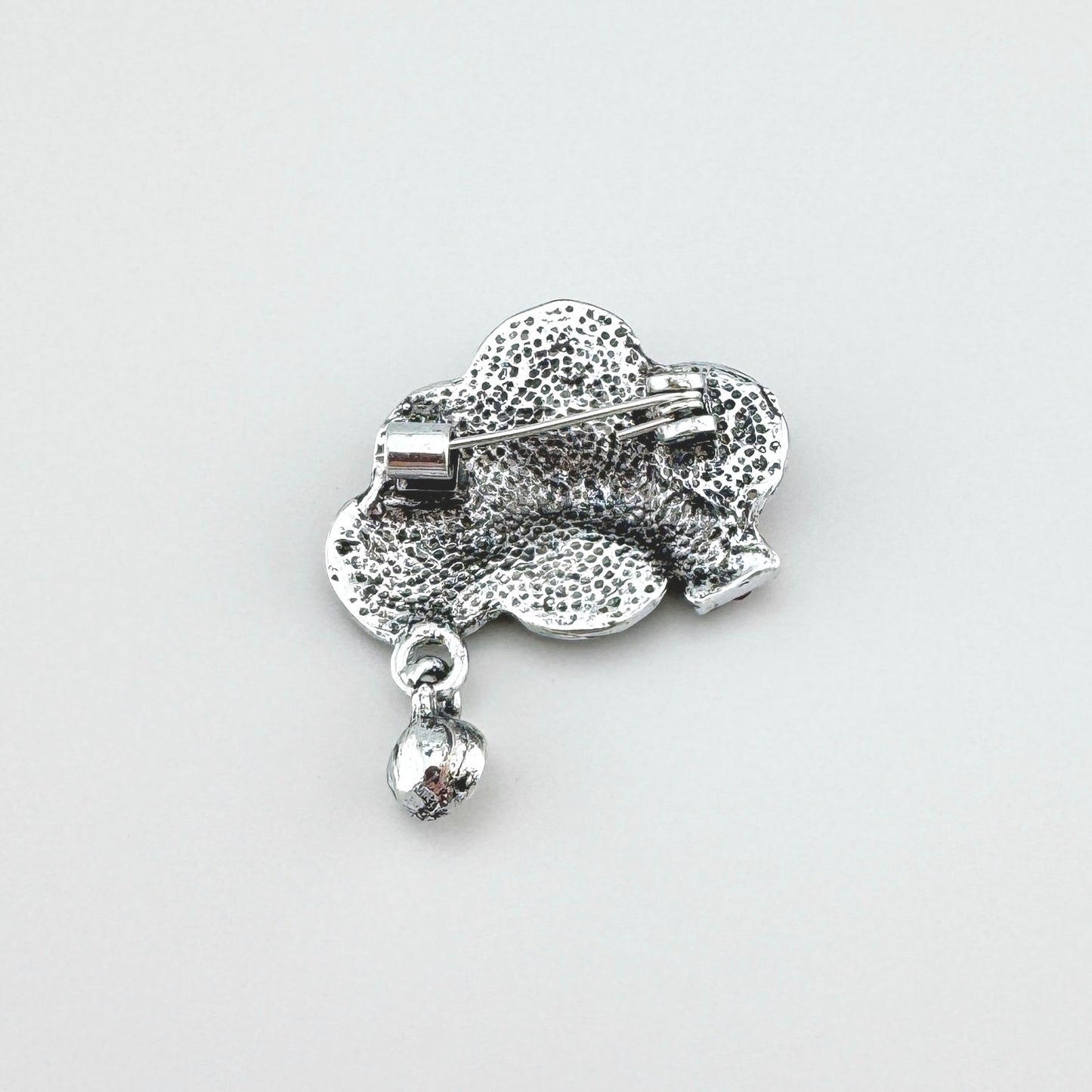 Cloud brooch