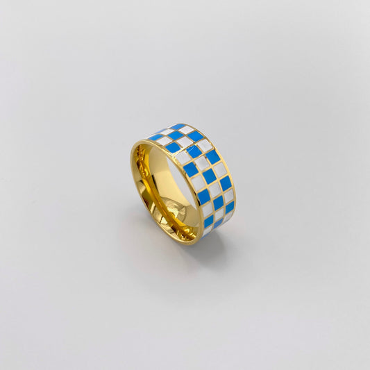 checkered ring