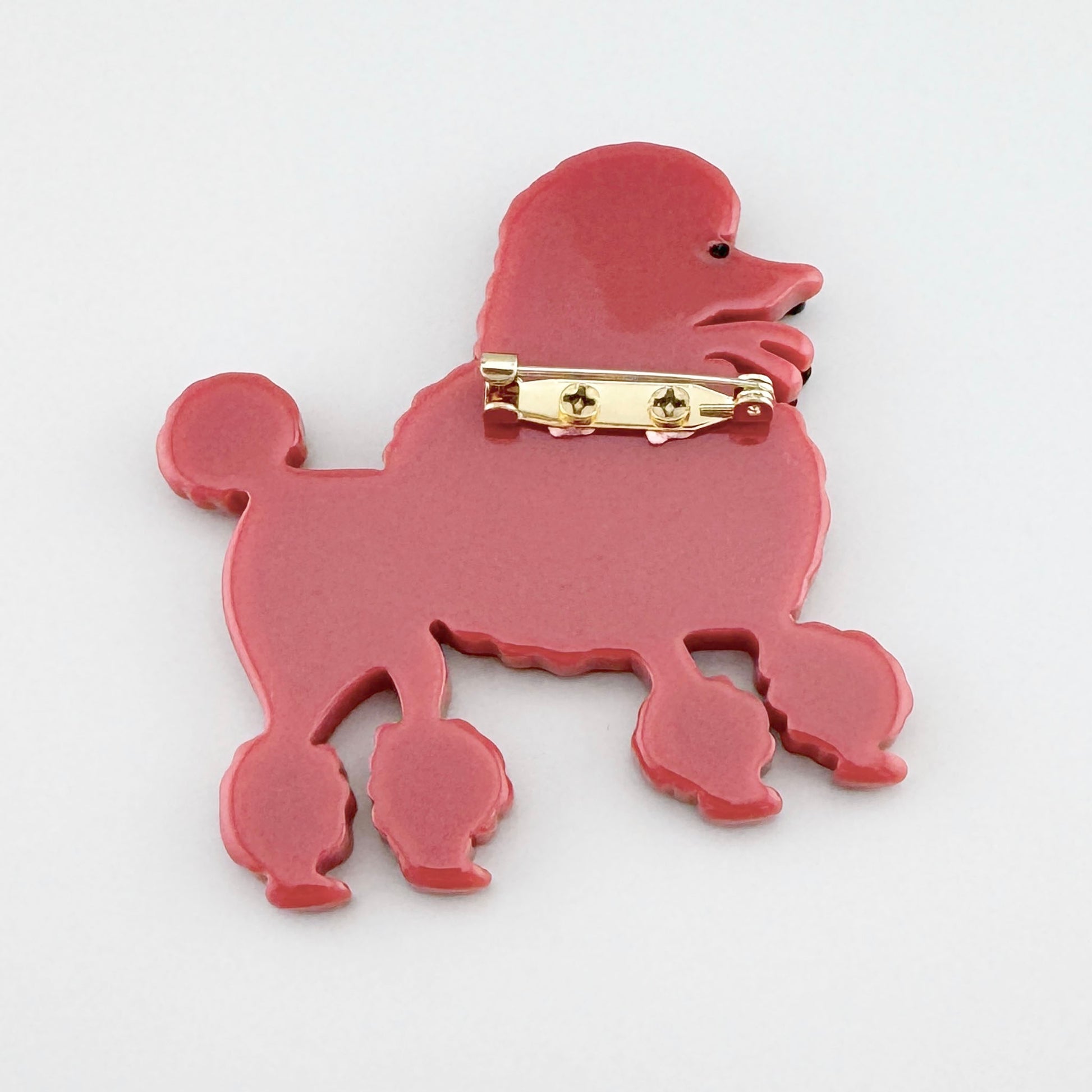 Broche en forme de caniche rose, fabriquée en acrylique lisse et brillant, marque espagnole Sonata.