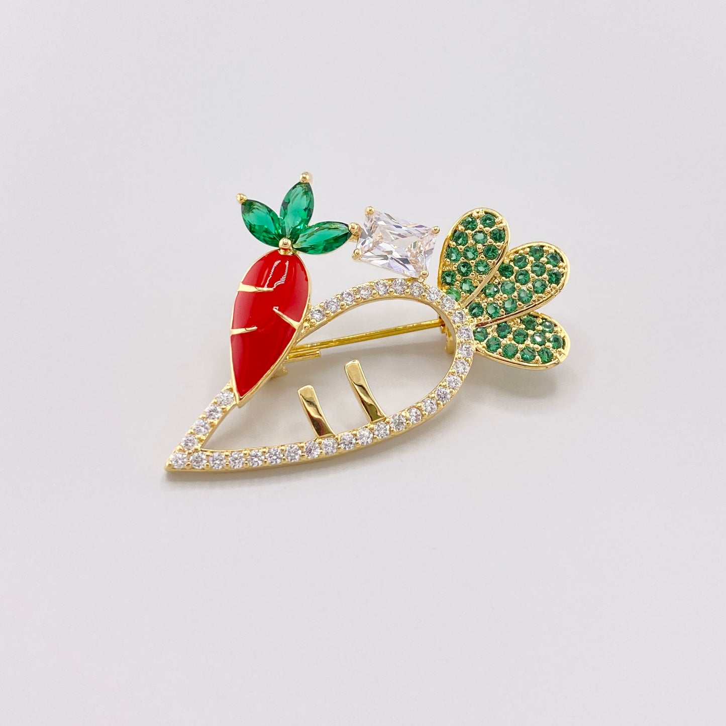 carrot brooch