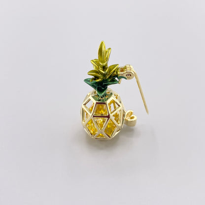 Pineapple brooch