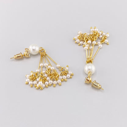 pearl earrings