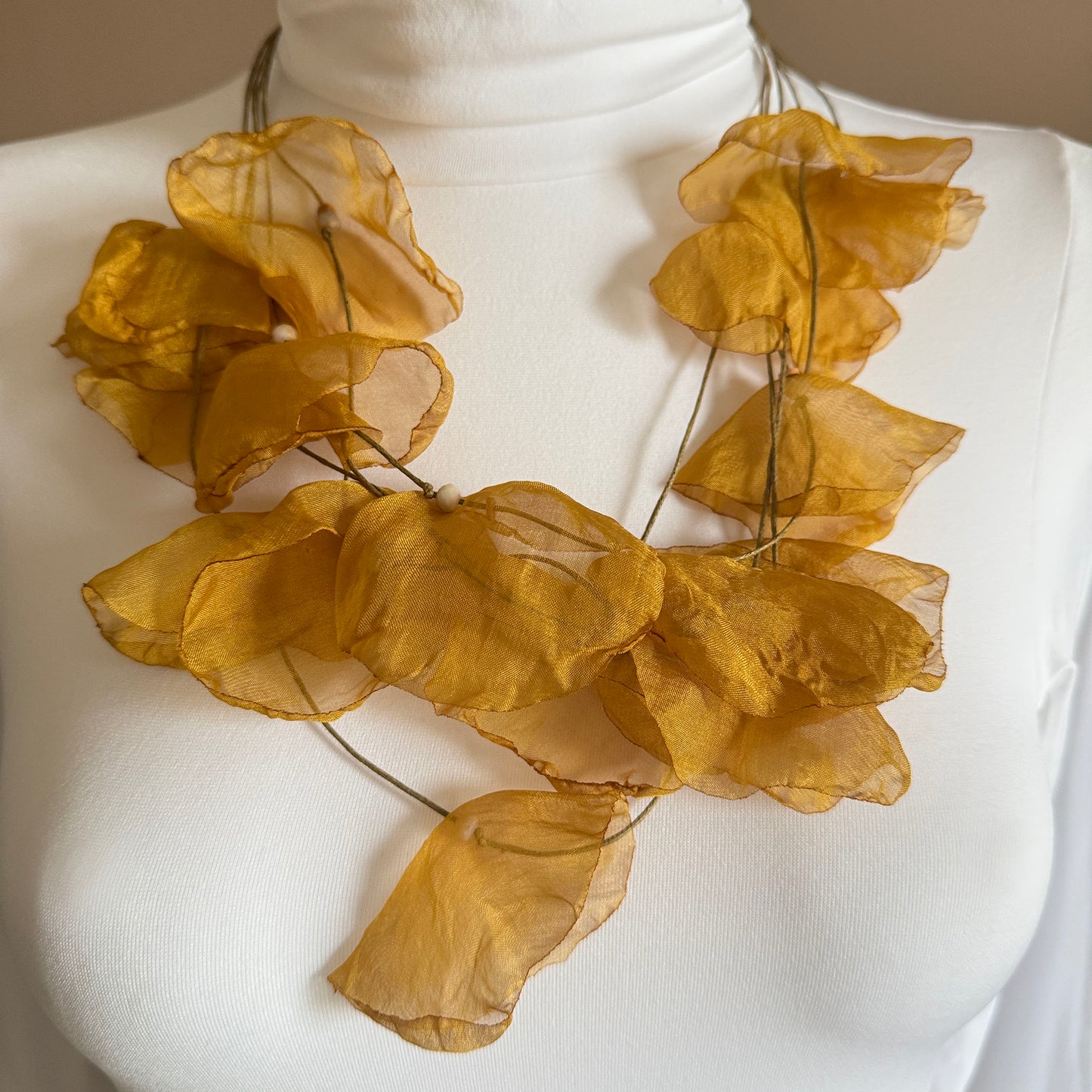 Necklace with flowers Sonata (Spain)
