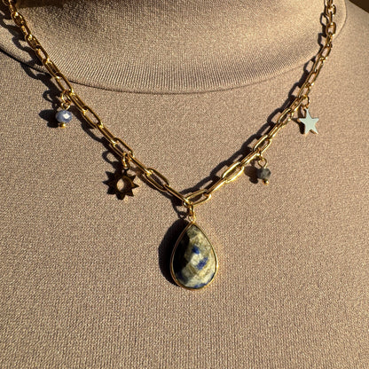 Naszyjnik z lapis lazuli Ikita (France)