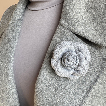 Gray felt brooch Sonata (Spain)