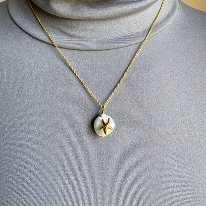 Pearl necklace Mon boudoir de Perles (France)