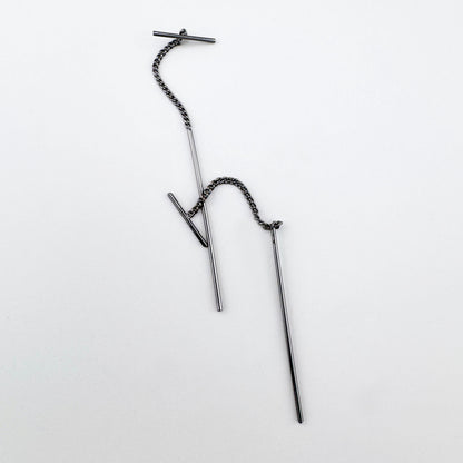 Boucles longues en chaîne anthracite avec tige droite raffinée