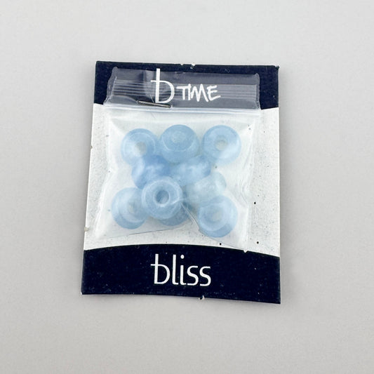 Błękitne koraliki akwamarynu Bliss Gioielli w mleczno-błękitnym odcieniu i kształcie donut