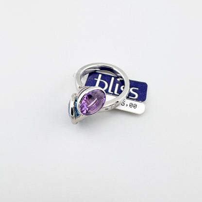 Bague quartz duo vue de profil avec pierres contrastées