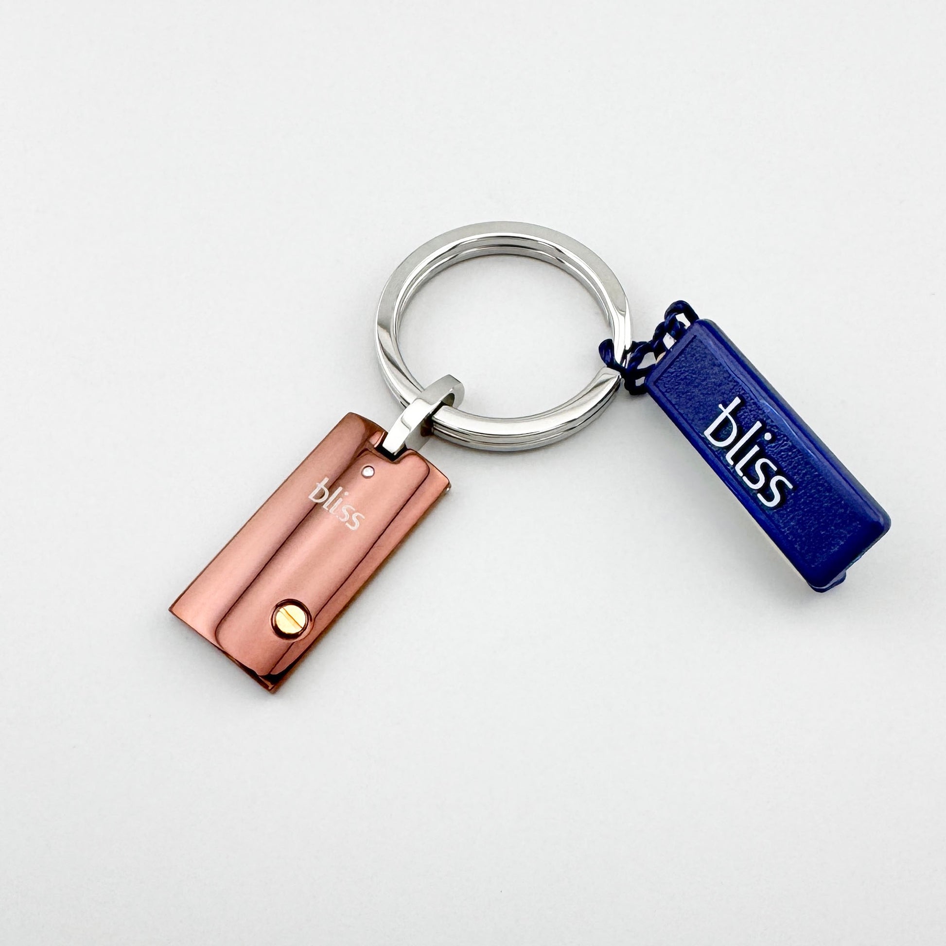 Bliss Gioielli rose gold keyring with a clean metal tag and ring
