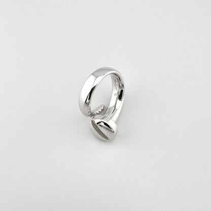 Bague argent Bliss Gioielli motif vis, petit diamant discret et profil sculptural élégant