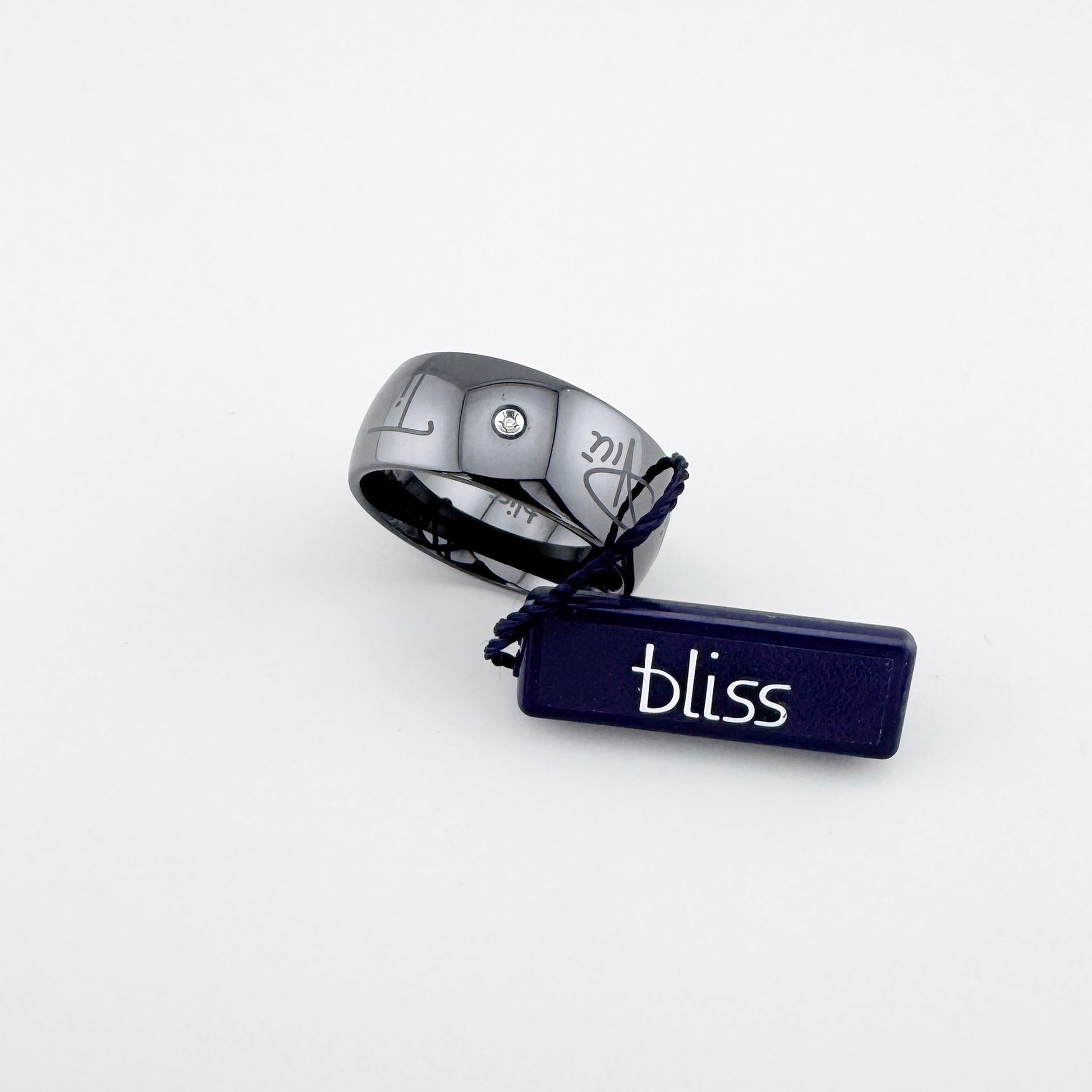 Pierścionek ceramiczny Bliss Gioielli z czarnej ceramiki i diamentem