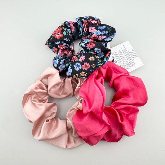 Komplet kolorowych gumek do włosów z granatowym printem, pudrowym różem i fuksją