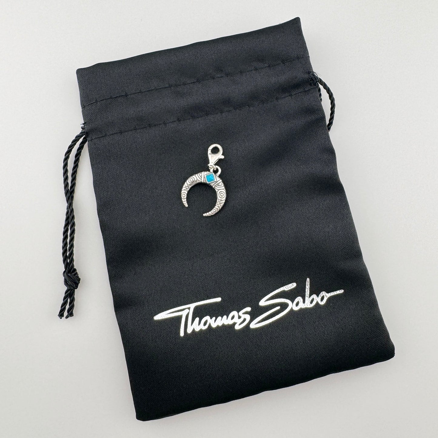 Charm de luna creciente Thomas Sabo con turquesa natural y bolsa de marca