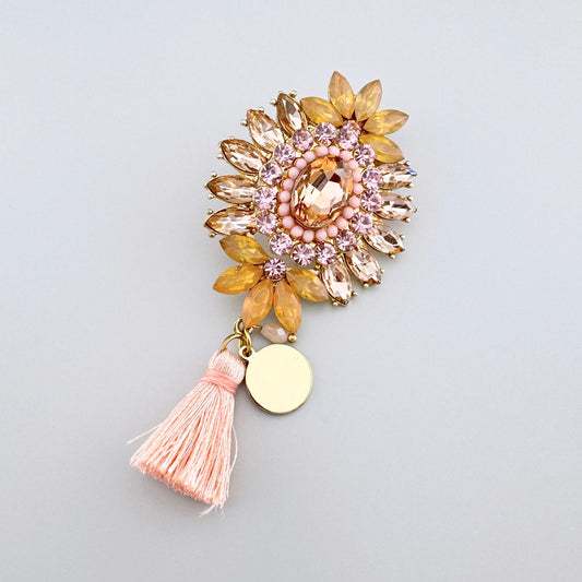 Broszka kryształowy kwiat Sonata z dekoracyjnym chwostem w odcieniach różu i złota