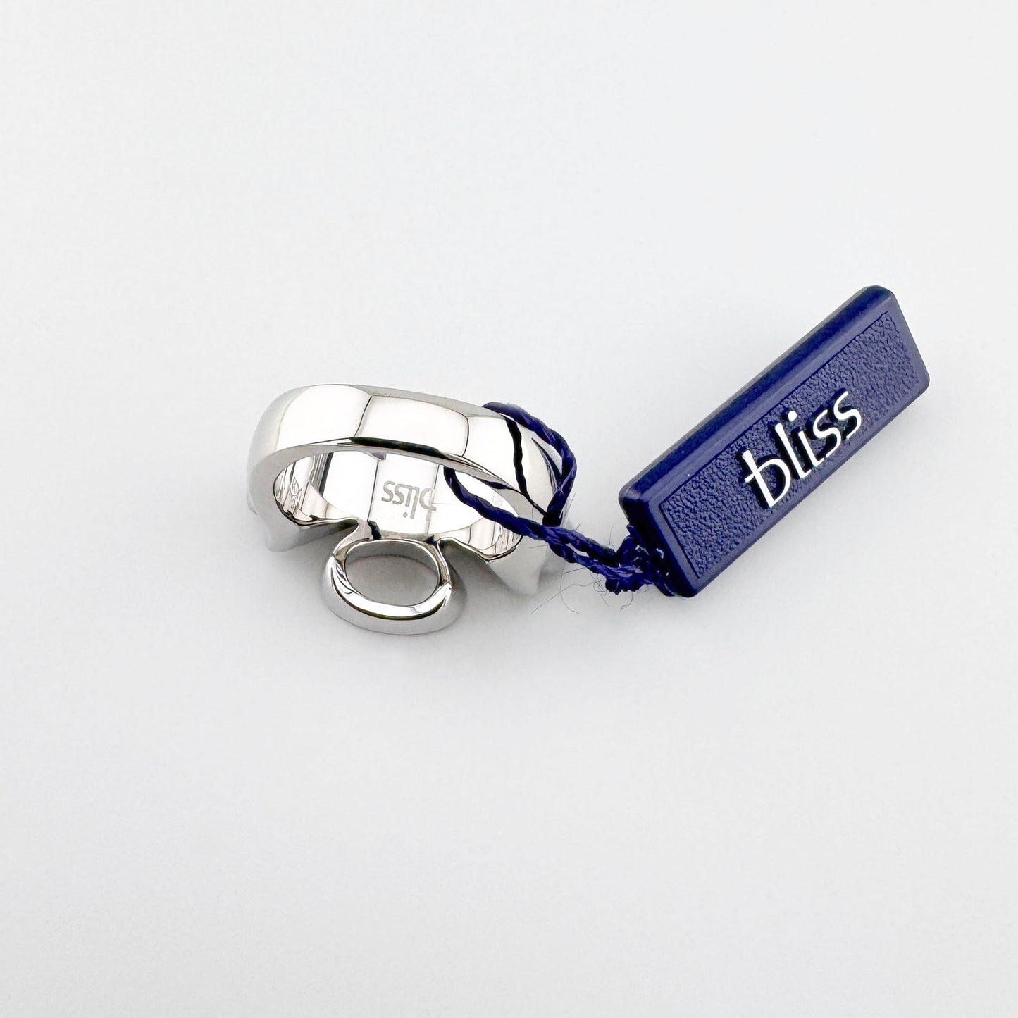 Silberring von Bliss Gioielli mit graviertem Logo und modernem Design